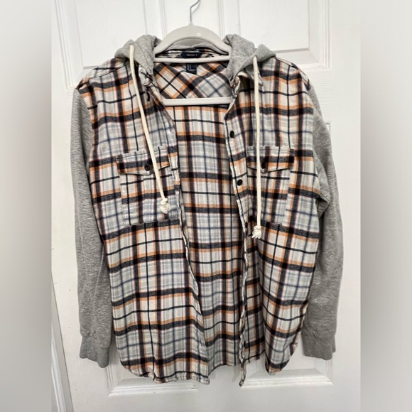 Forever 21 Tops - Forever 21 Plaid Hooded Shirt Jacket